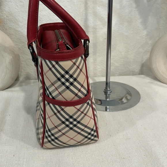 BURBERRY Nova Check Hand Bag red - Picture 5 of 13